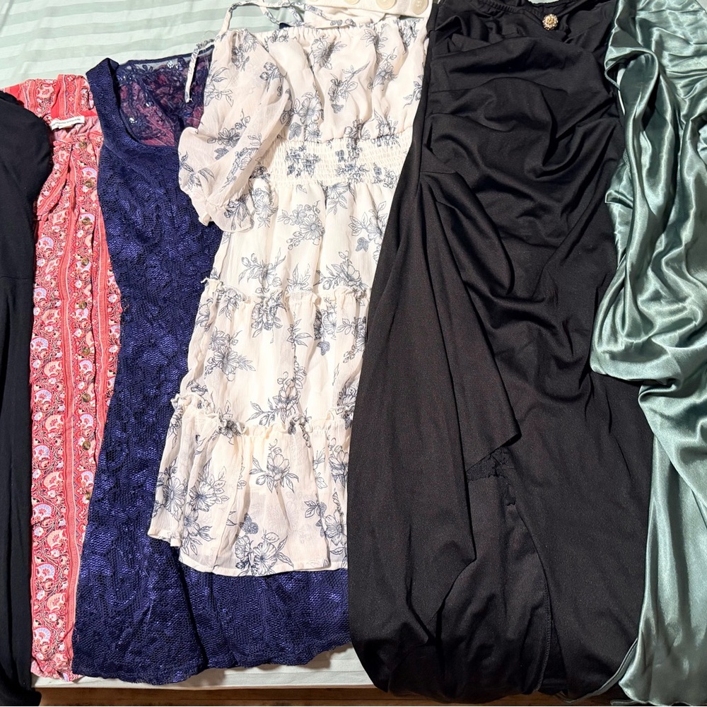 Clothing Bundle Women - image 3